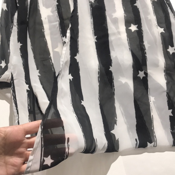 L’Amour Nanette Lepore sleeveless shirt tank top w/ collar stars black & white - Picture 6 of 6